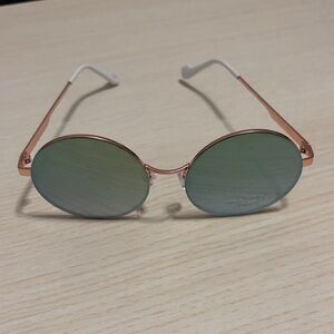 Rose Gold Round Jessica Simpson Sunglasses